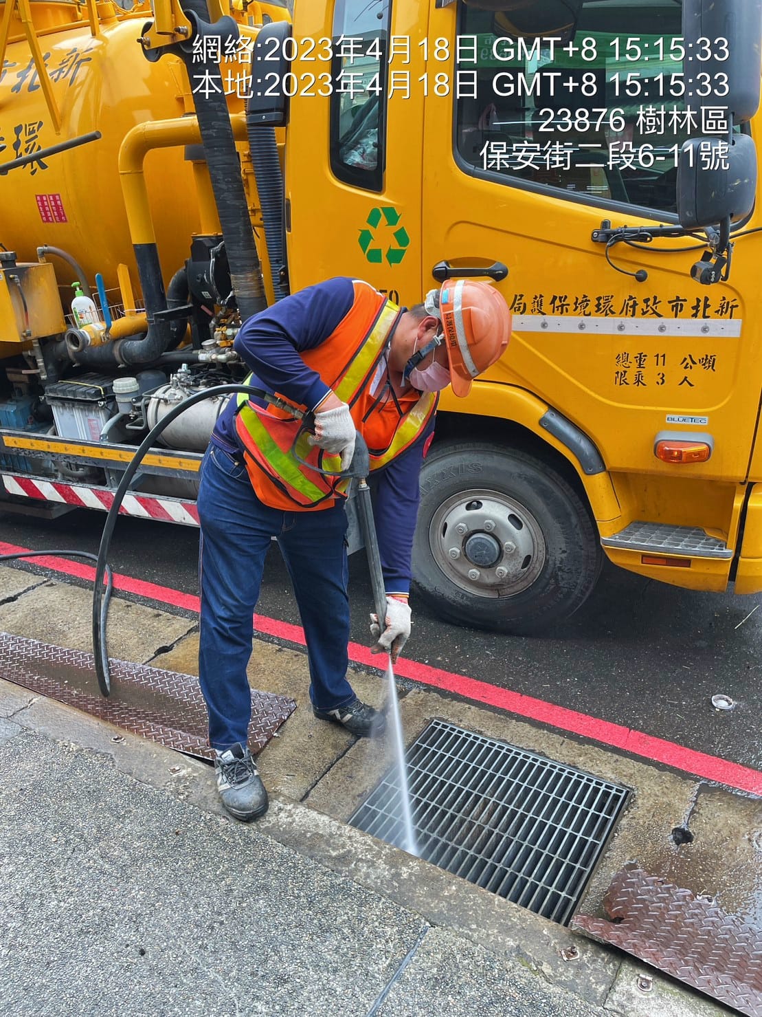 全體隊員認真協助里內各項清潔工作，為市民朋友提供整潔舒適的生活環境