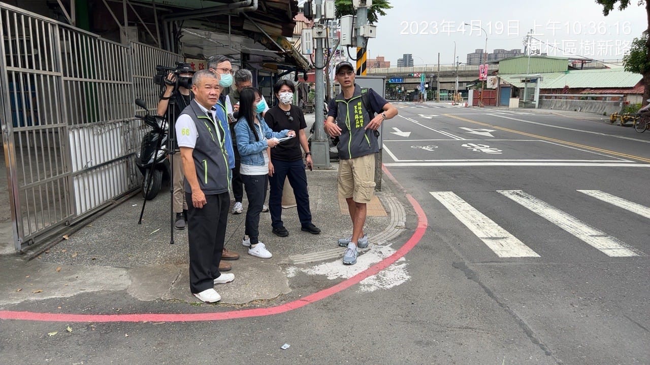 新北交通局 於112年4月19日上午邀集保安里長、圳福里長及 樹林區公所 共同至現場會勘討論。