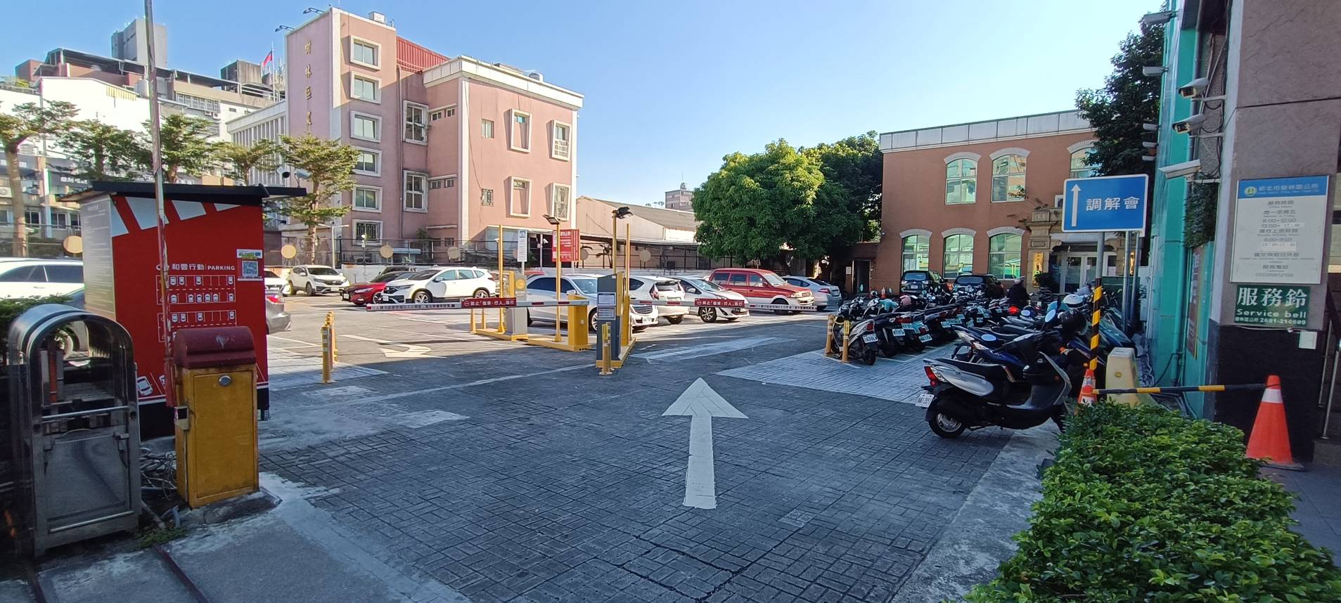 樹林區公所平面停車場