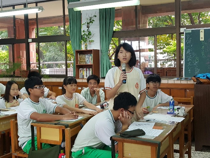 105-09-23 育林國中提案說明會(共34張)